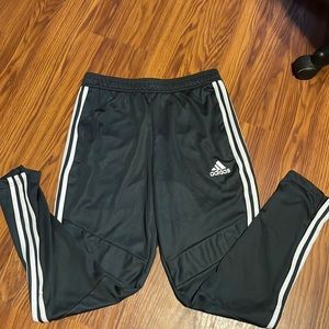 Men’s adidas joggers size medium